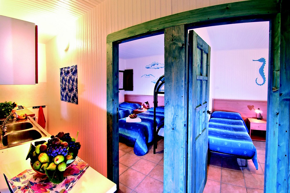 Villaggio Black Marlin